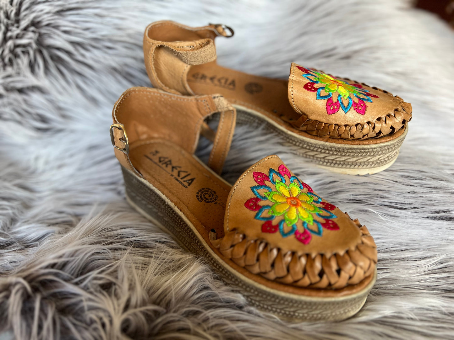 Huarache Lucy